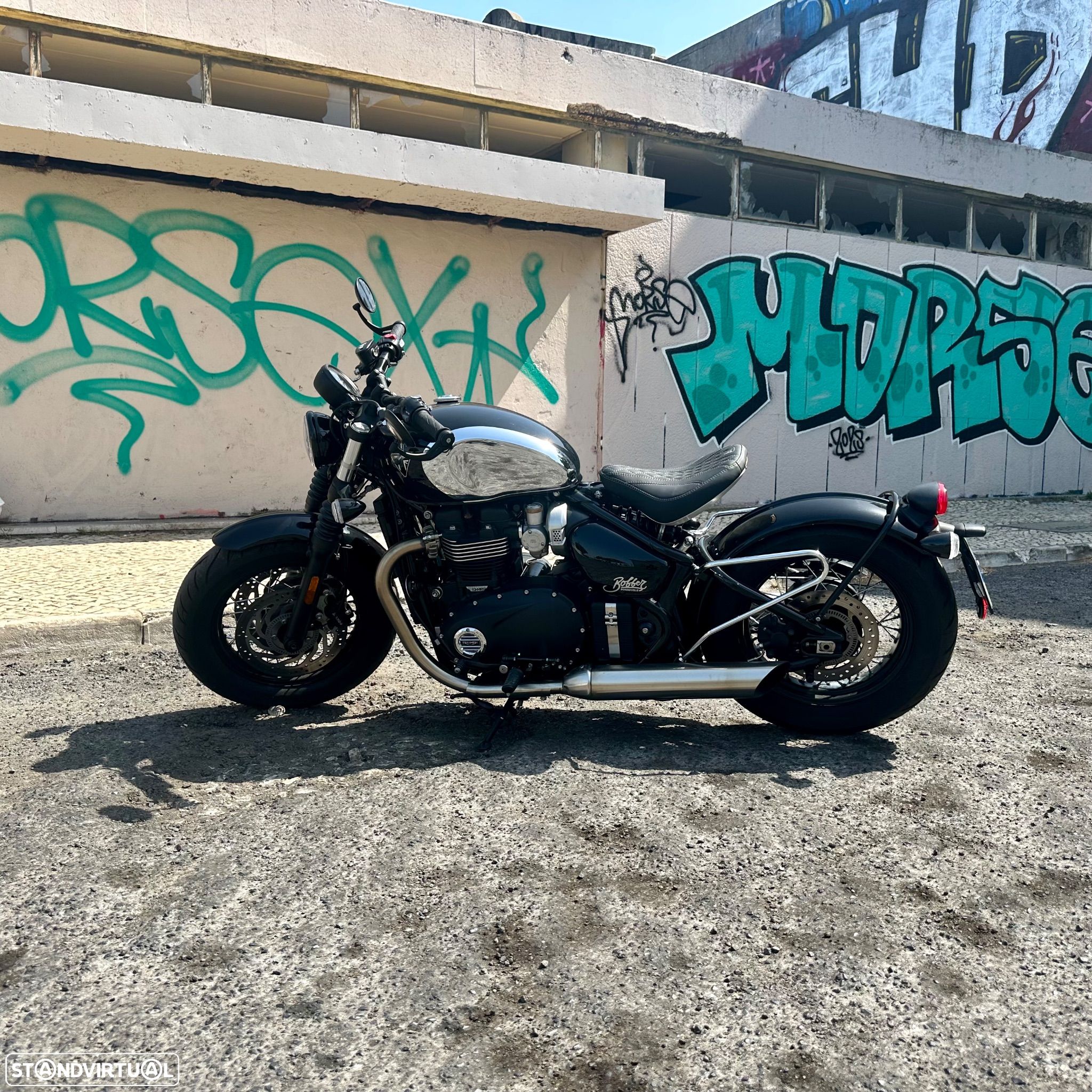 Triumph Bonneville Bobber Chrome (Ed. Especial) - 1
