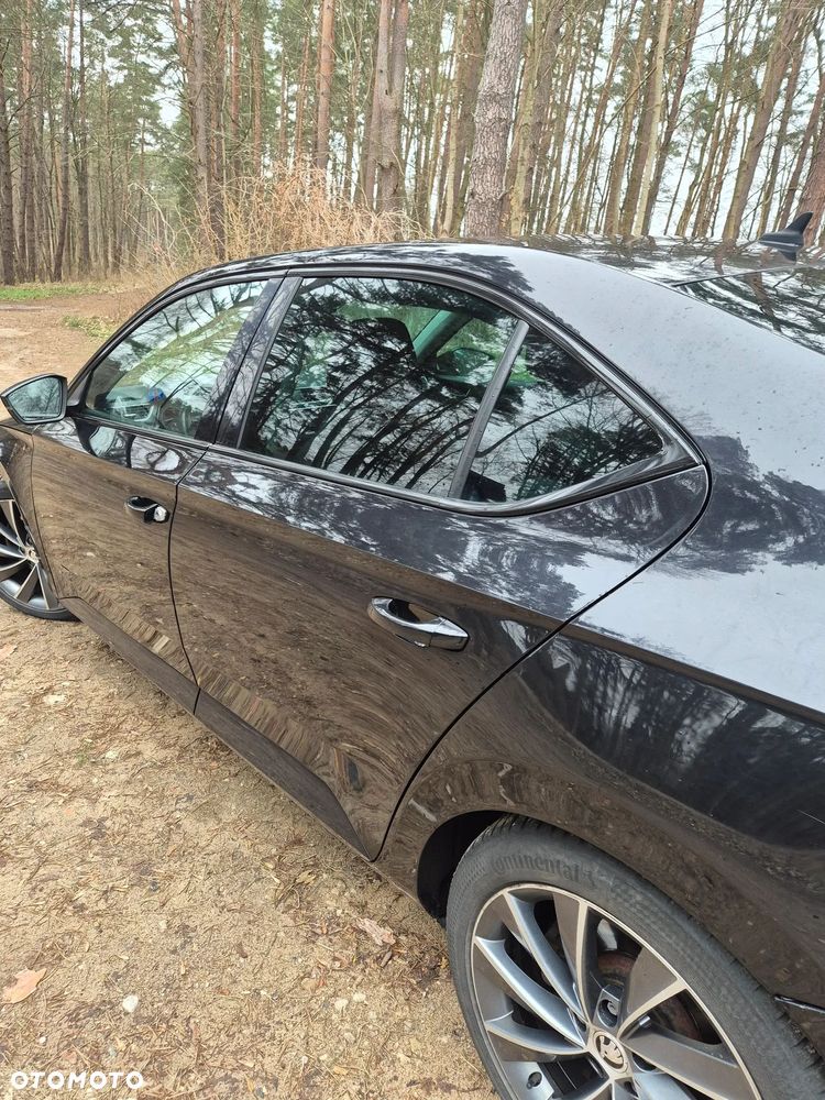 Skoda Superb 2.0 TDI 4x4 L&K DSG - 3