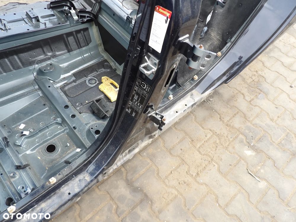 BMW - E87 - KOLOR A52 - CZĘŚCI BLACHARSKIE - SZCZEGÓŁY W OPISIE - 12