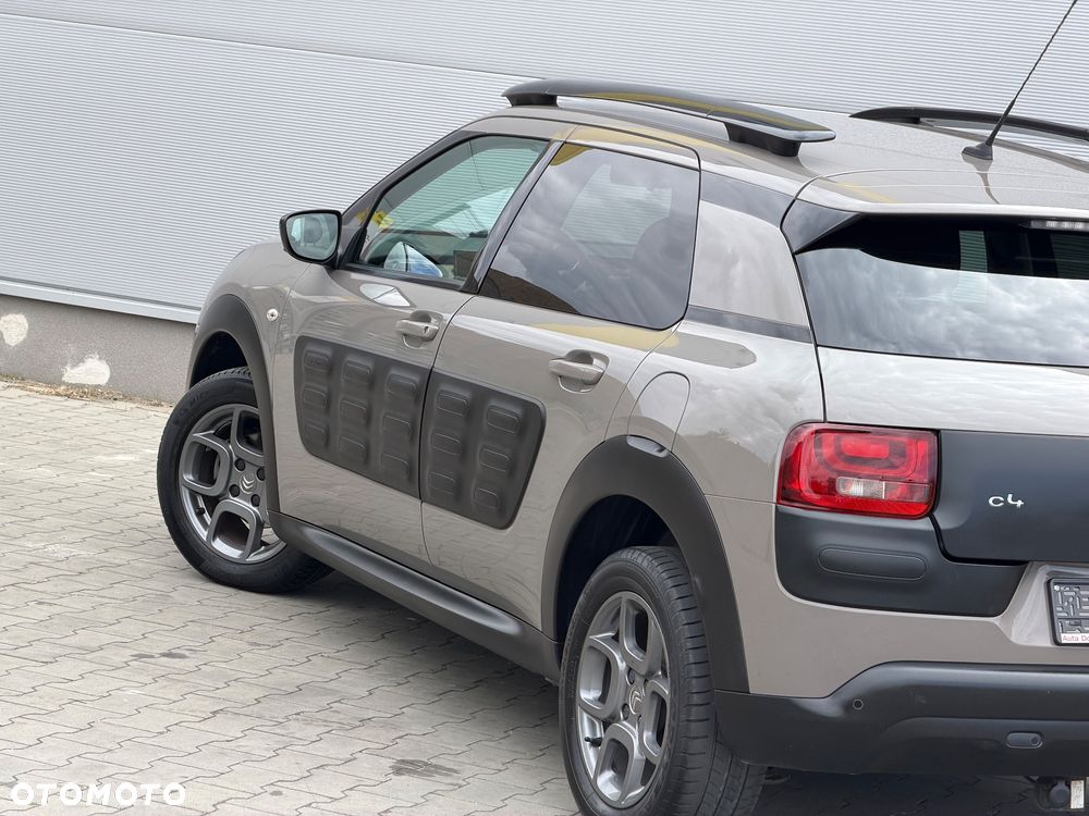 Citroën C4 Cactus 1.2 PureTech Shine Edition S&S - 37