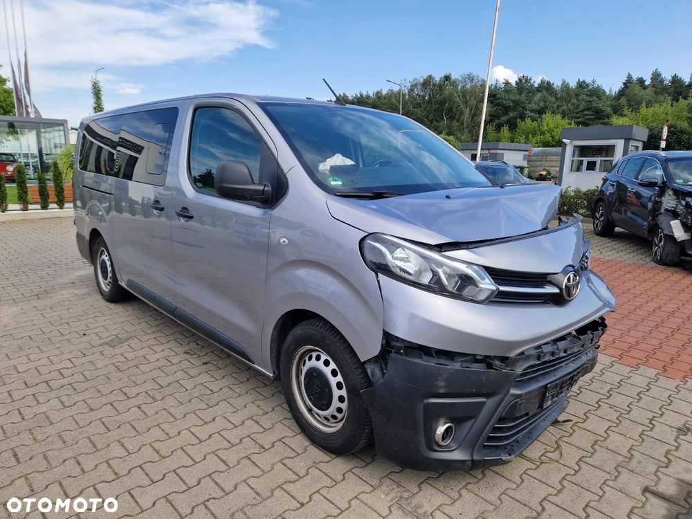 Toyota Proace Verso 2.0 D4-D Medium Business - 2