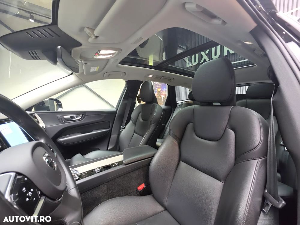 Volvo XC 60 T6 AWD Recharge Geartronic Inscription Expression - 6