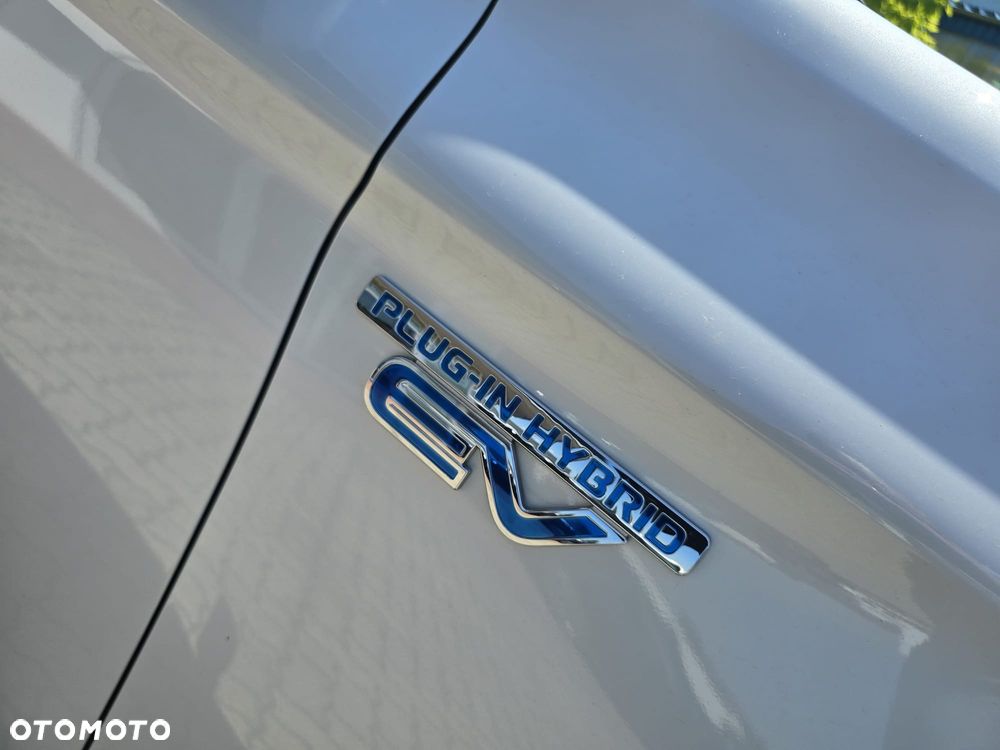 Mitsubishi Outlander 2.4 4WD Top - 28