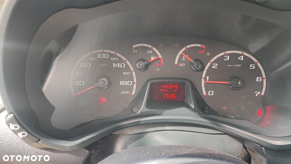 Ford KA 1.2 Concept+ - 11