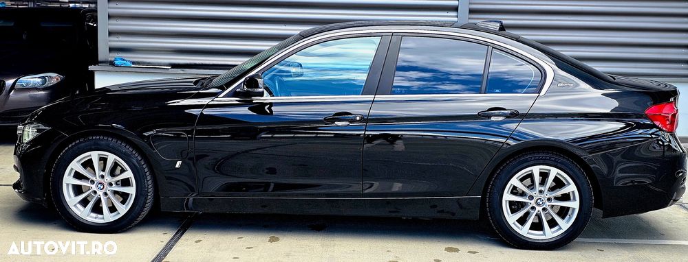 BMW Seria 3 330e iPerformance Luxury Line - 16