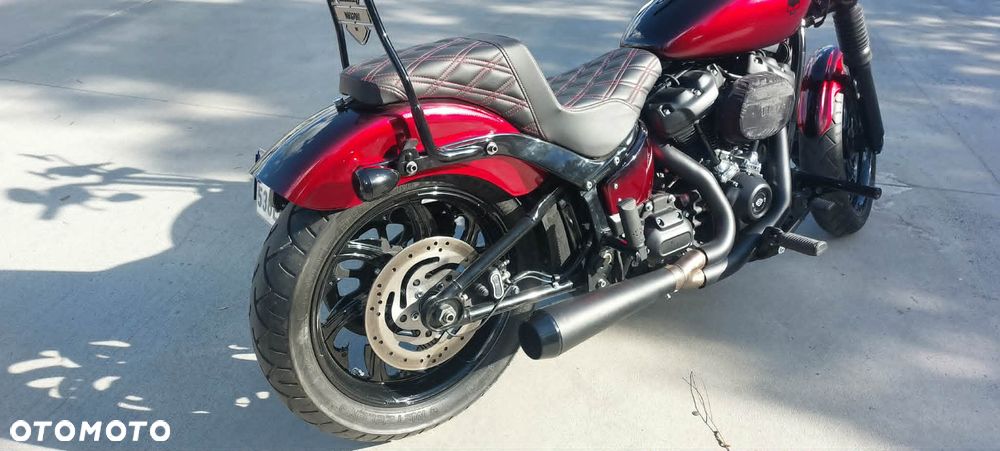 Harley-Davidson Softail Street Bob - 11