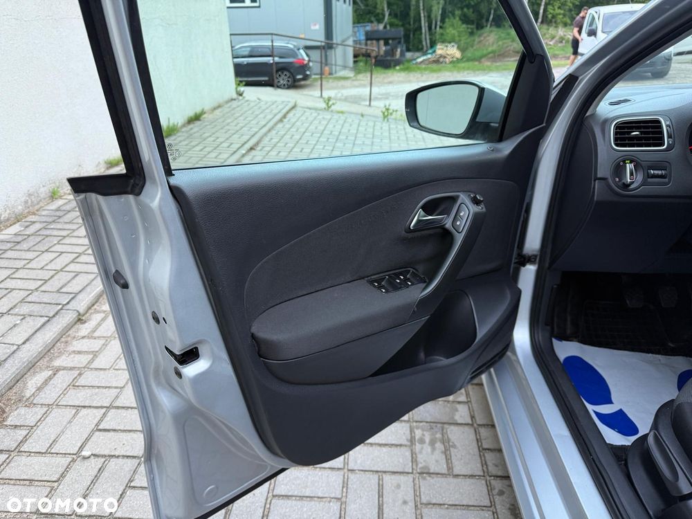 Volkswagen Polo - 19