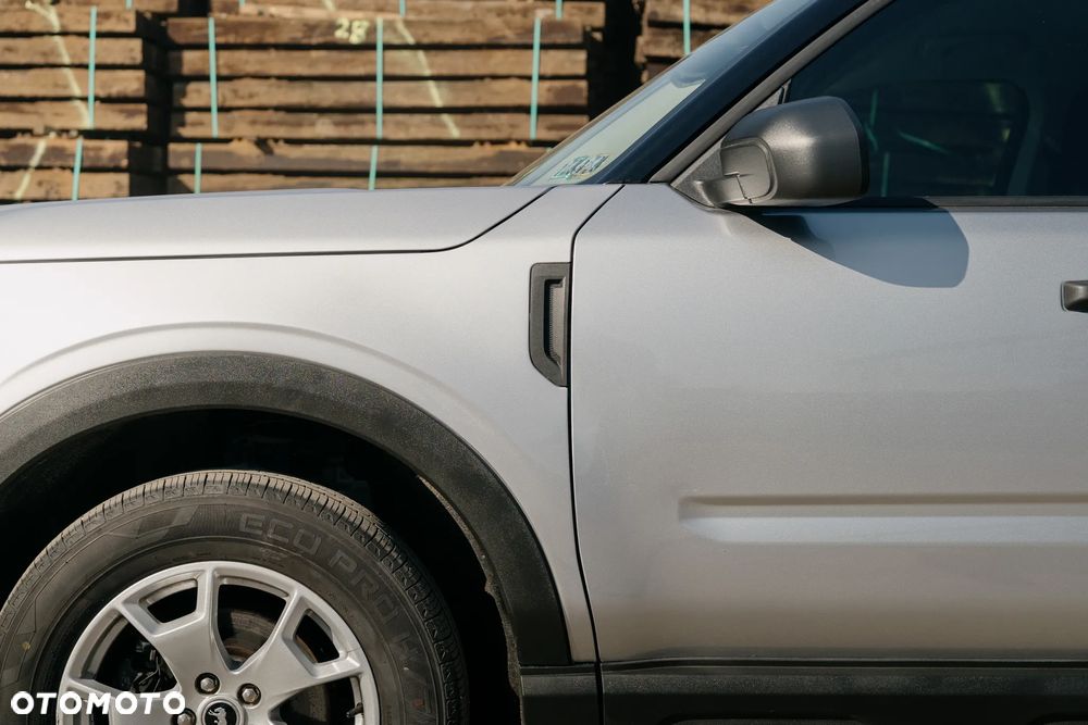 Ford Bronco - 10