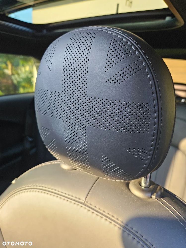 MINI John Cooper Works - 18