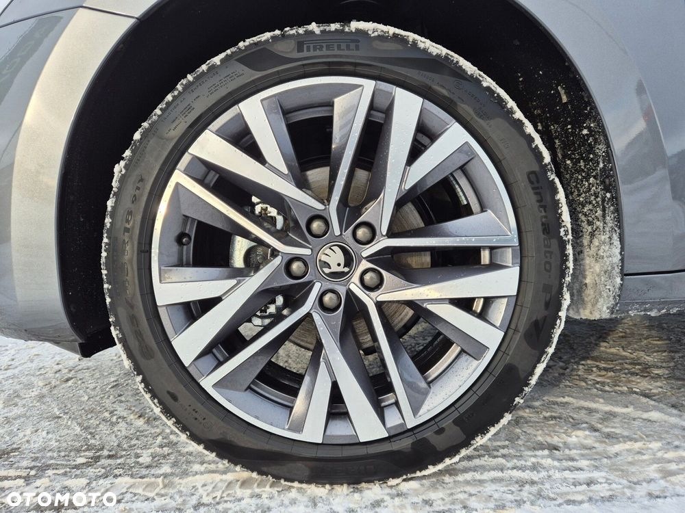 Skoda Octavia 2.0 TDI Selection DSG - 8