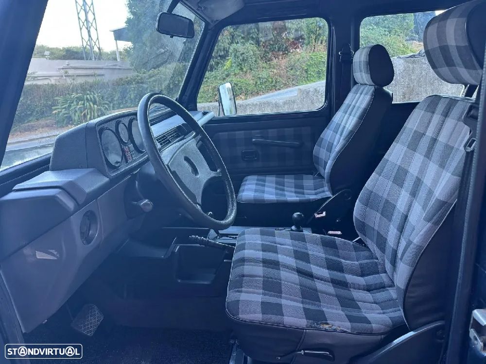 Mercedes-Benz G 300 - 16