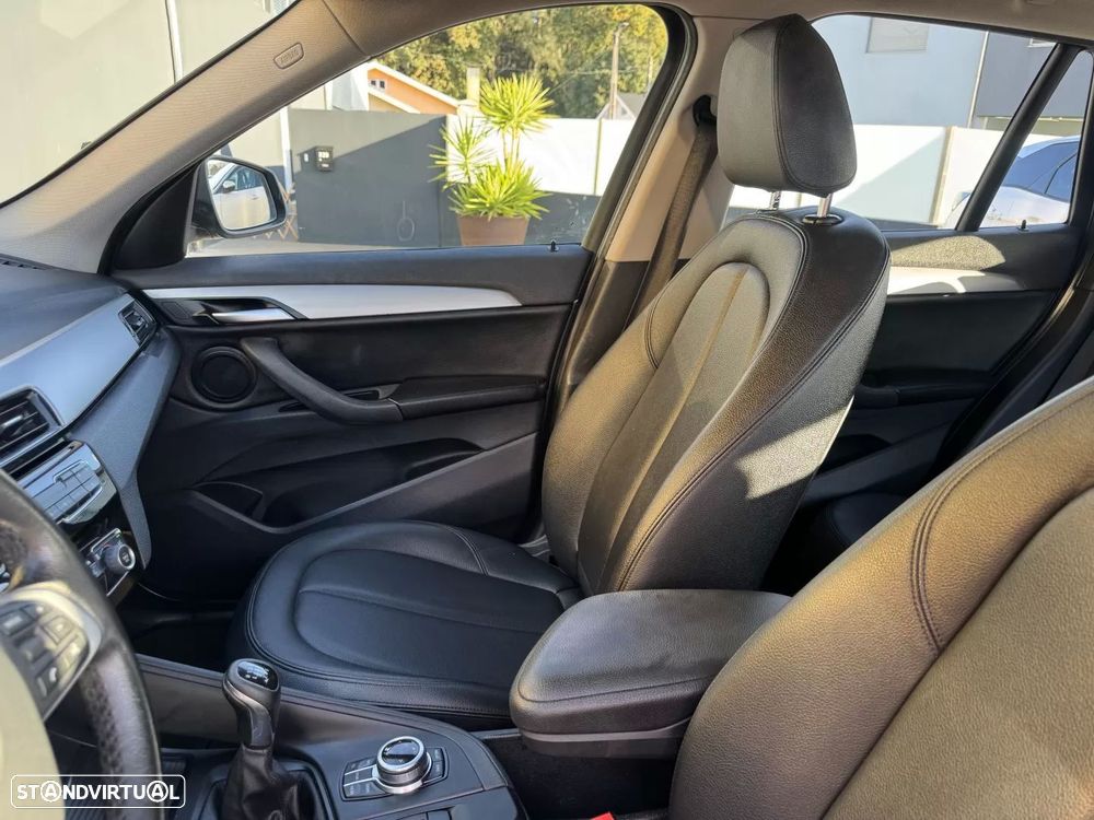 BMW X1 18 d sDrive Line Sport - 32