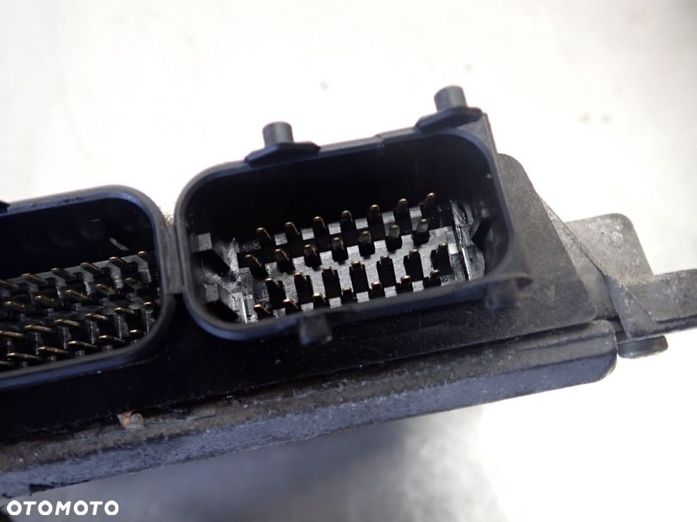 KOMPUTER SILNIKA AUDI A3 8L 1.8T - 4