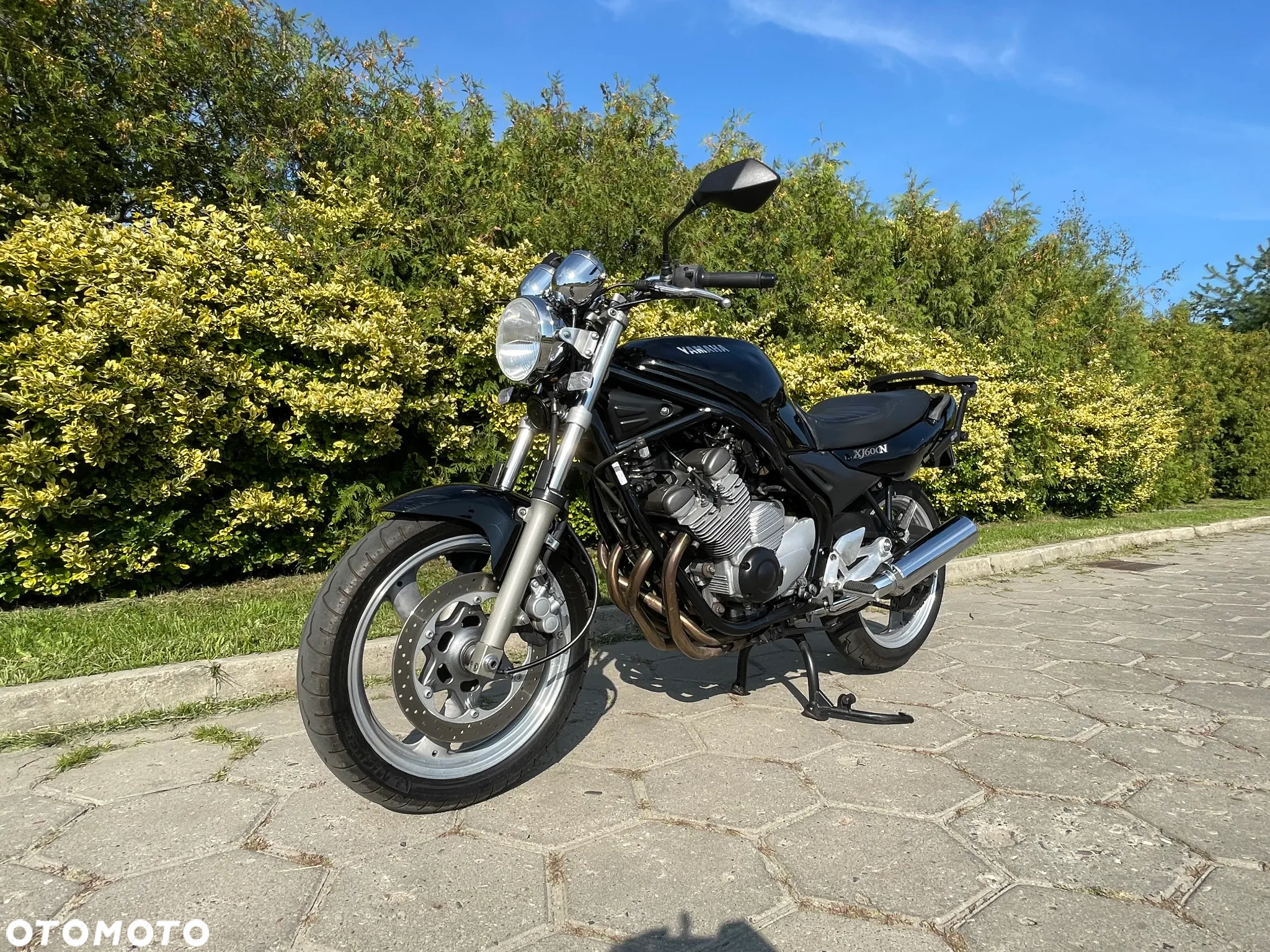 Yamaha XJ - 8
