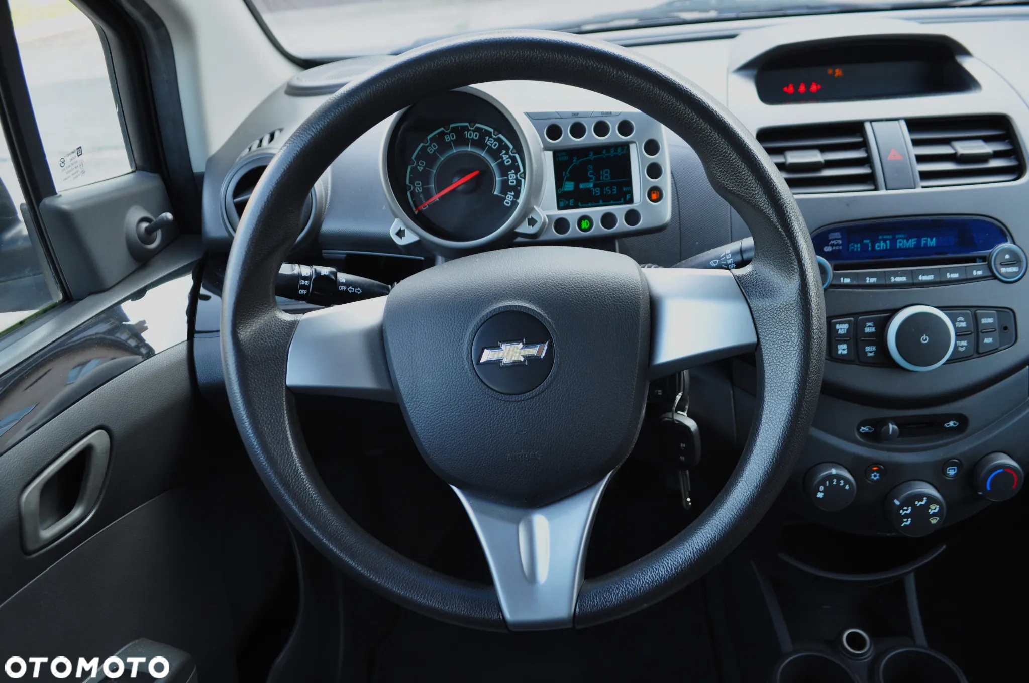 Chevrolet Spark 1.0 Base - 13