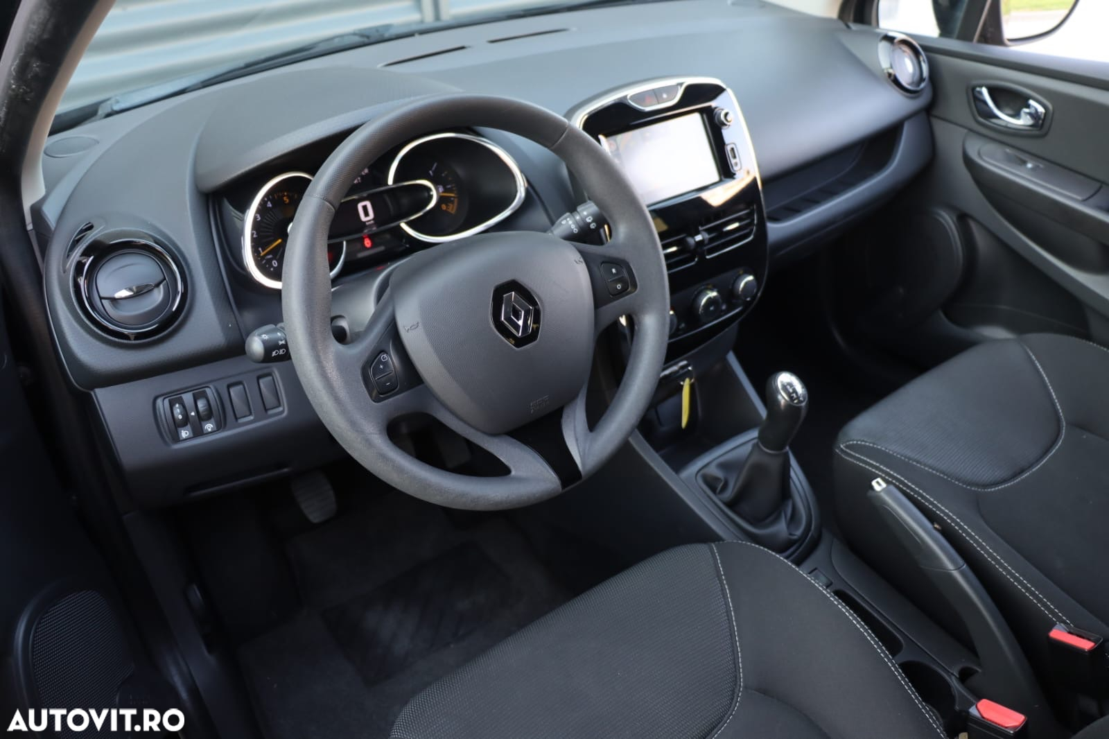 Renault Clio (Energy) dCi 90 Start & Stop LIMITED - 9