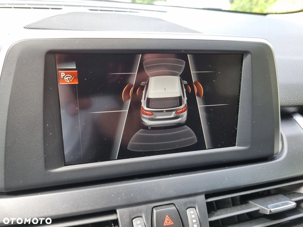 BMW Seria 2 218d Active Tourer Sport Line - 12
