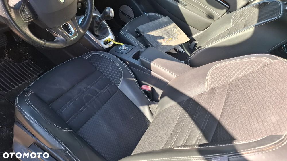 Renault Scenic - 10