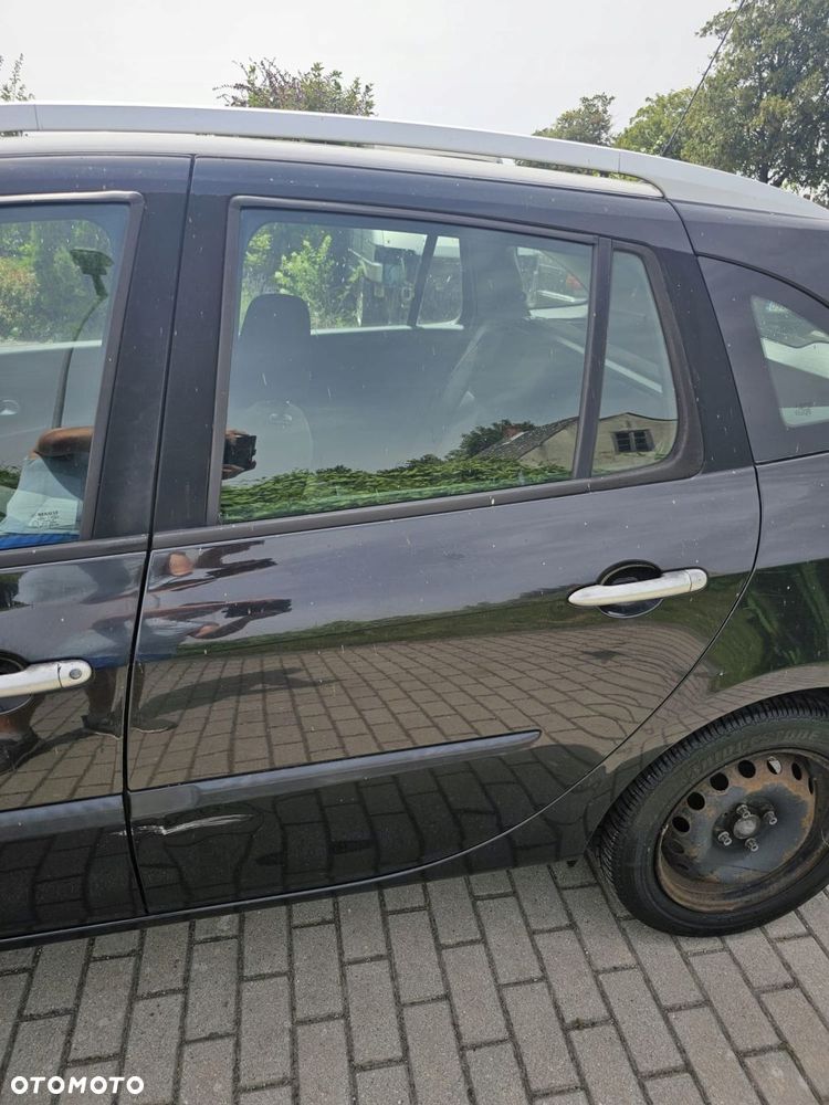 drzwi lewe tylne kompletne renault clio iii kombi kod lakieru nv676 - 1