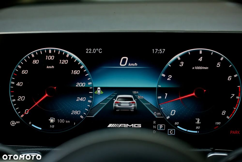 Mercedes-Benz GLB AMG 35 4Matic AMG Speedshift DCT 8G - 37