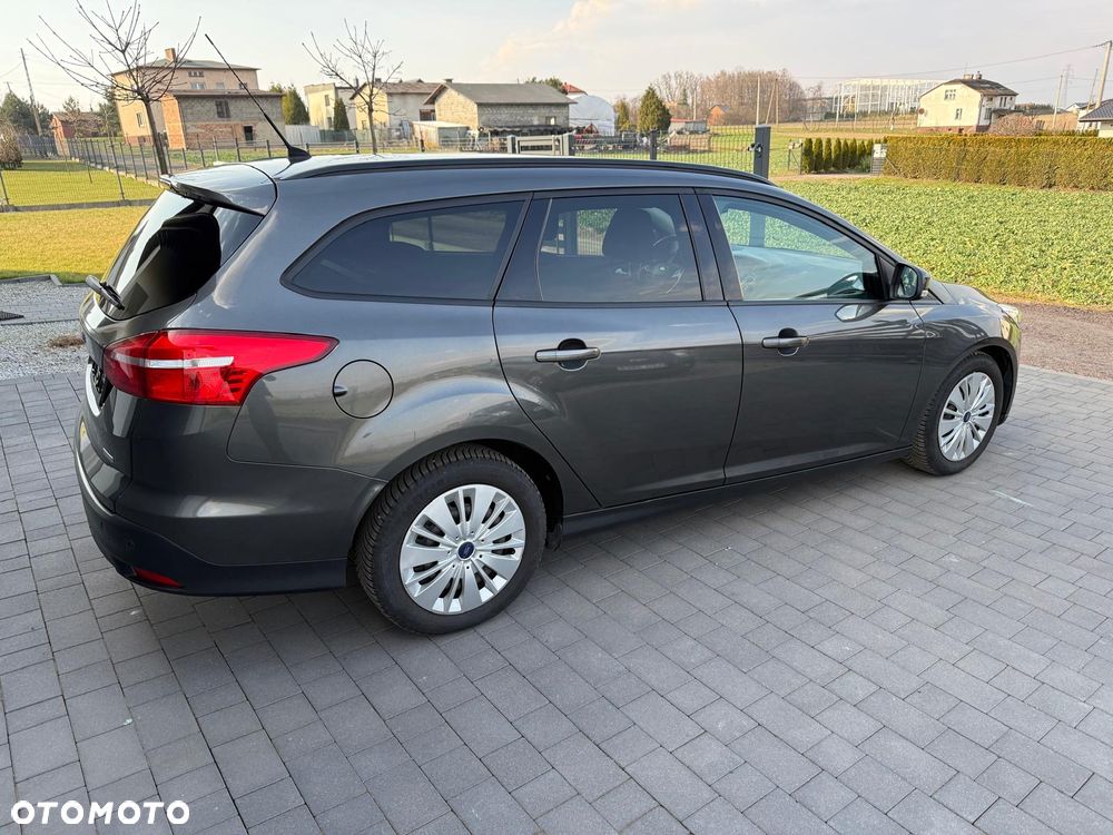 Ford Focus - 10