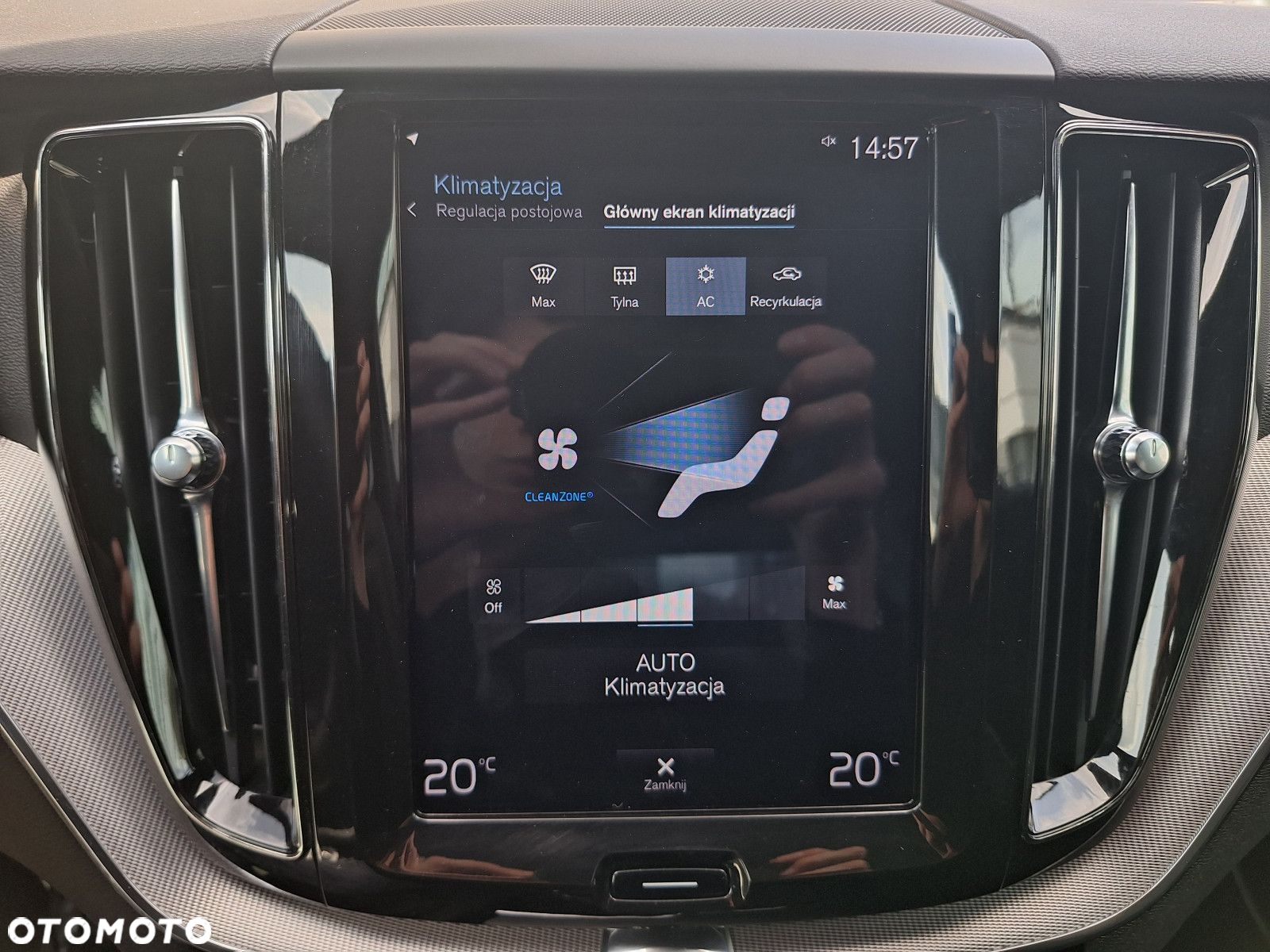 Volvo XC 60 - 24