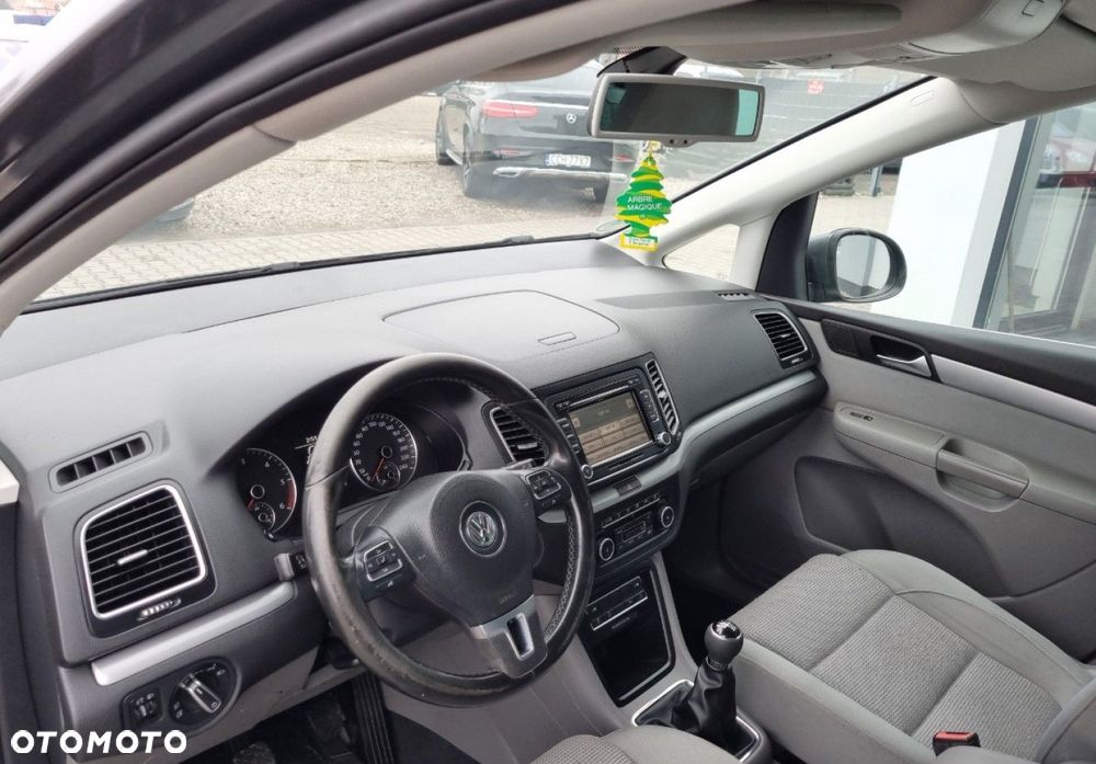 Volkswagen Sharan - 17