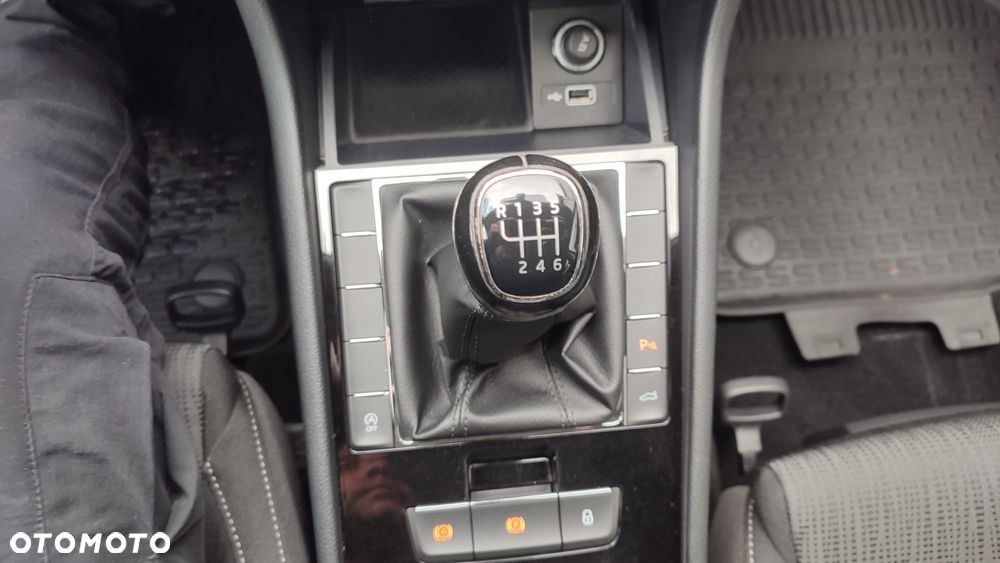 Skoda Superb 1.8 TSI Ambition - 25