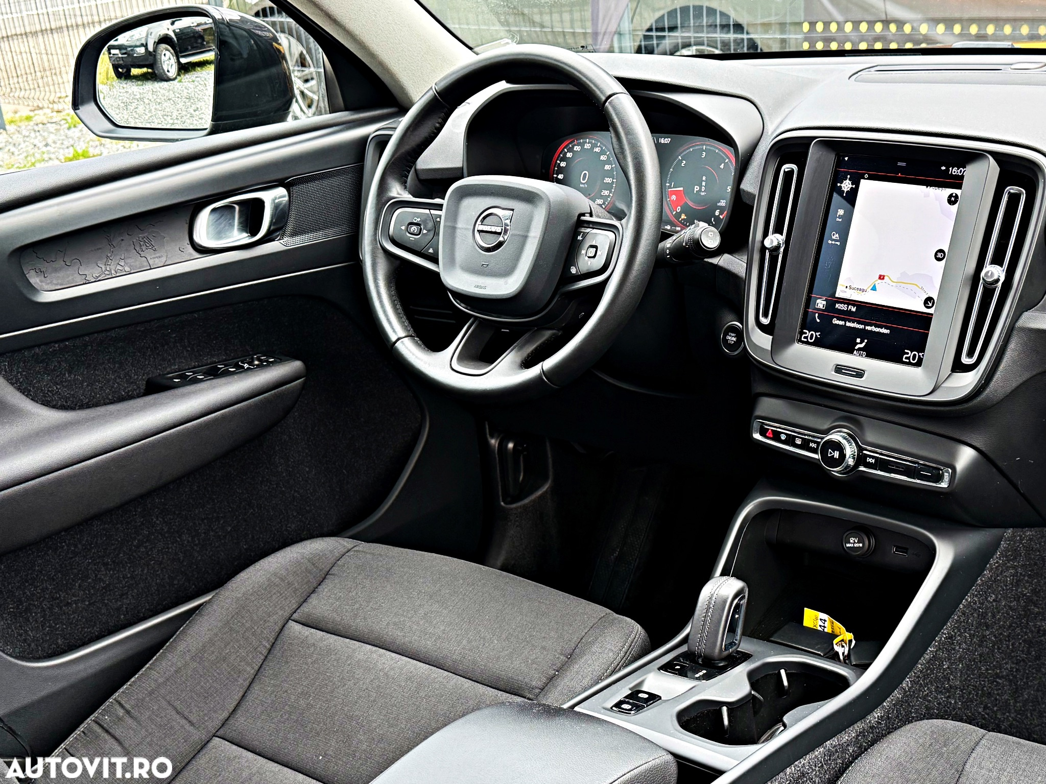 Volvo XC 40 D3 AWD Momentum - 5