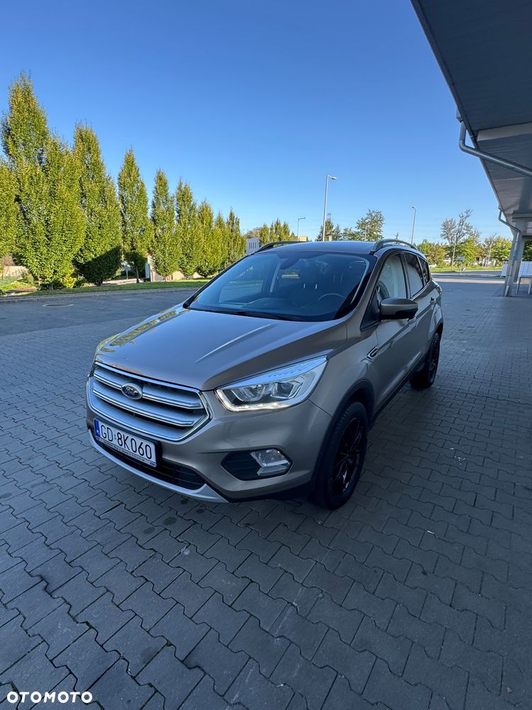 Ford Kuga 1.5 EcoBoost 2x4 Titanium - 5