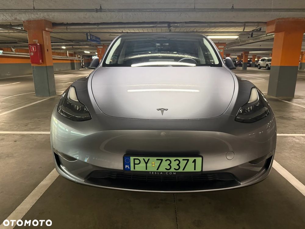 Tesla Model Y Long Range Dual Motor AWD - 3