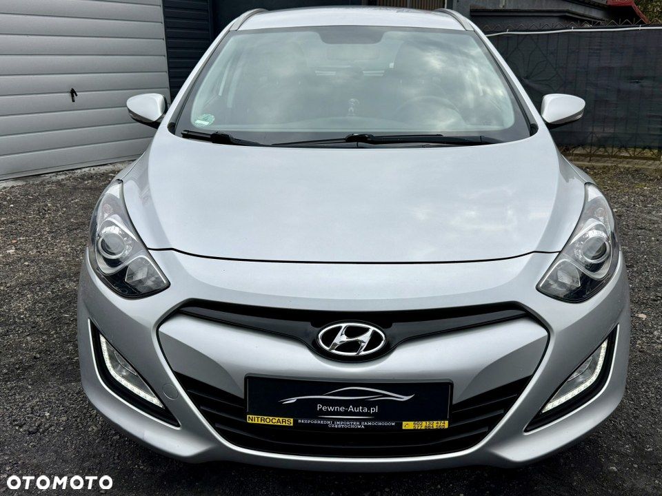 Hyundai i30 blue Kombi 1.6 GDi Passion - 4