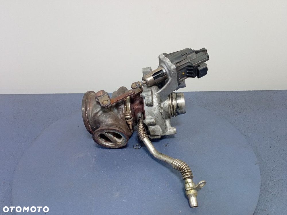 BMW 7 G11 G12 750i 4.4 V8 N63 TURBOSPRĘŻARKA 8600290 - 1