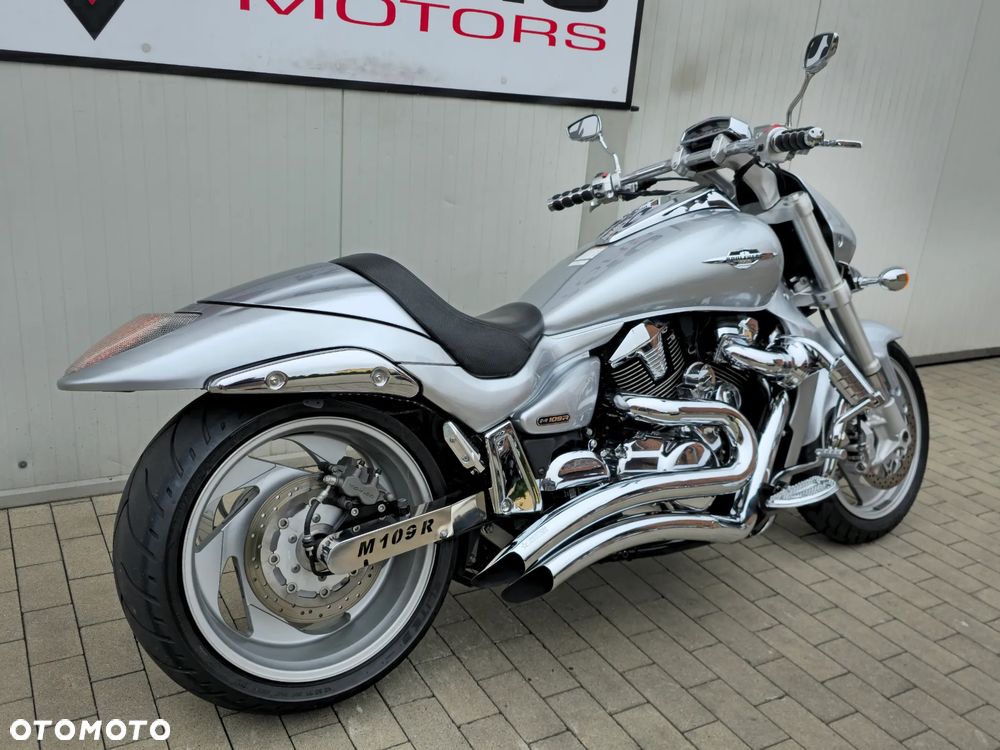 Suzuki Boulevard - 4