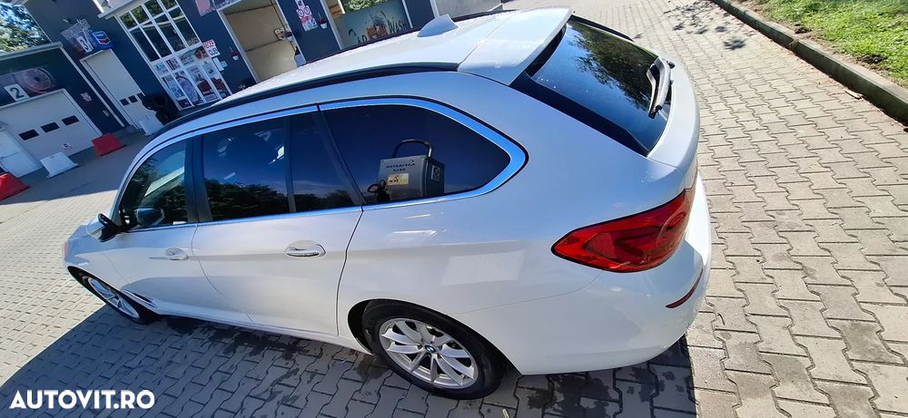 BMW Seria 5 520d Touring Aut. Luxury Line - 8