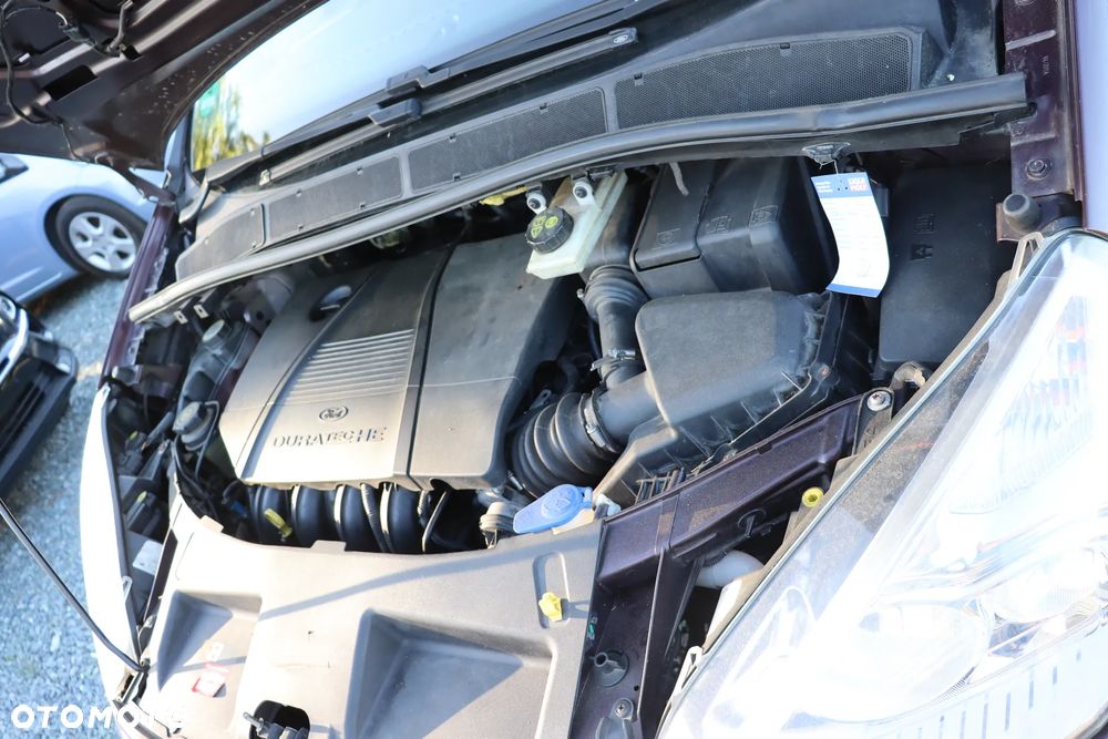 Ford Galaxy - 26