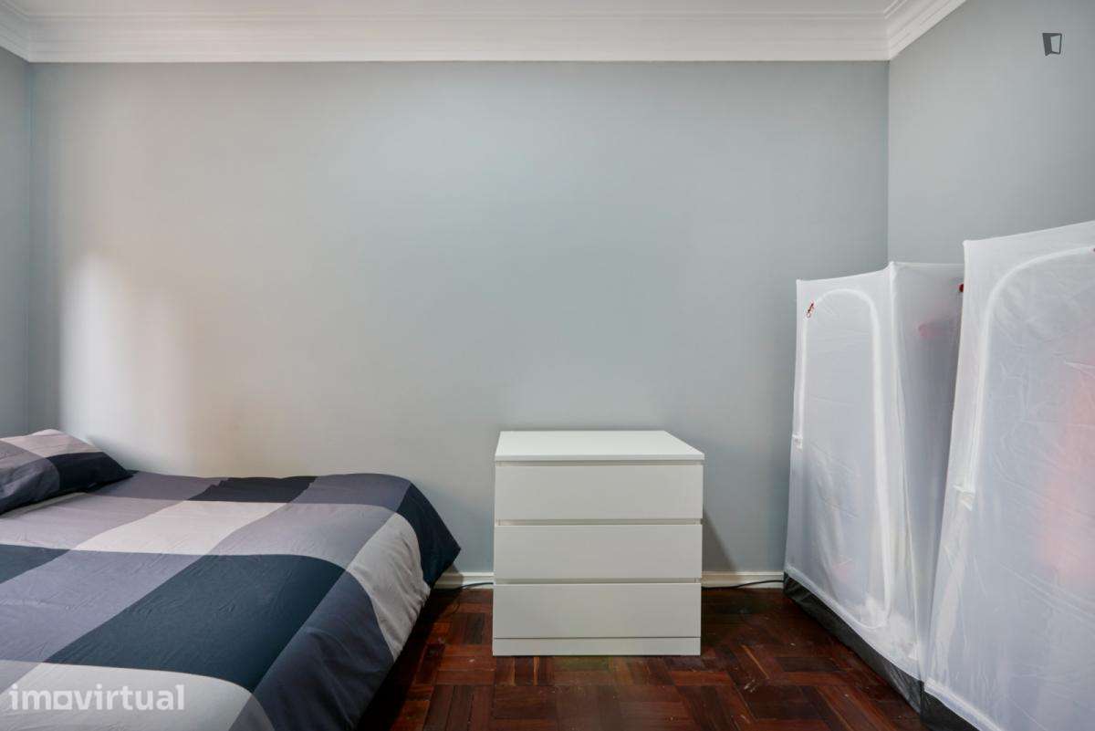 Quarto - localizado em Entrecampos Lisbon - Grande imagem: 3/30