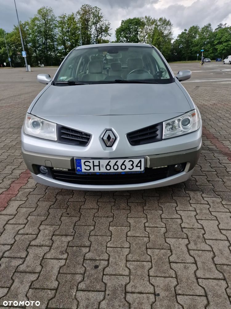 Renault Megane II 1.6 16V Confort Dynamique - 2