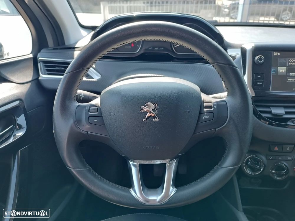 Peugeot 208 1.2 PureTech Style - 16