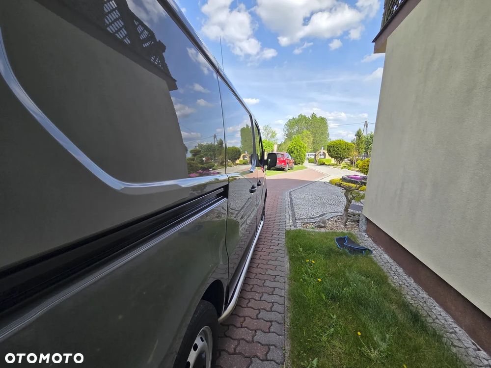 Opel Vivaro - 15