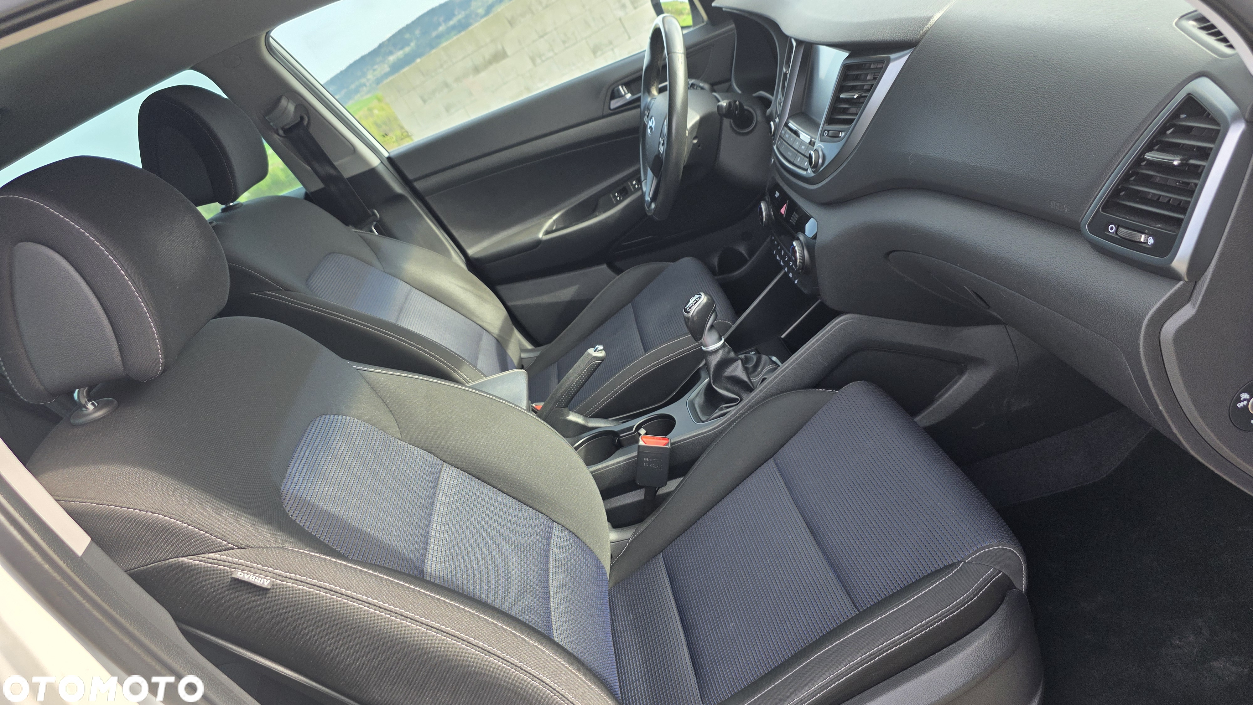 Hyundai Tucson blue 1.7 CRDi 2WD Style - 12
