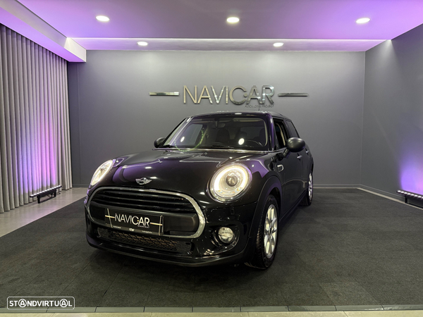 MINI 5 Portas One D Blackyard