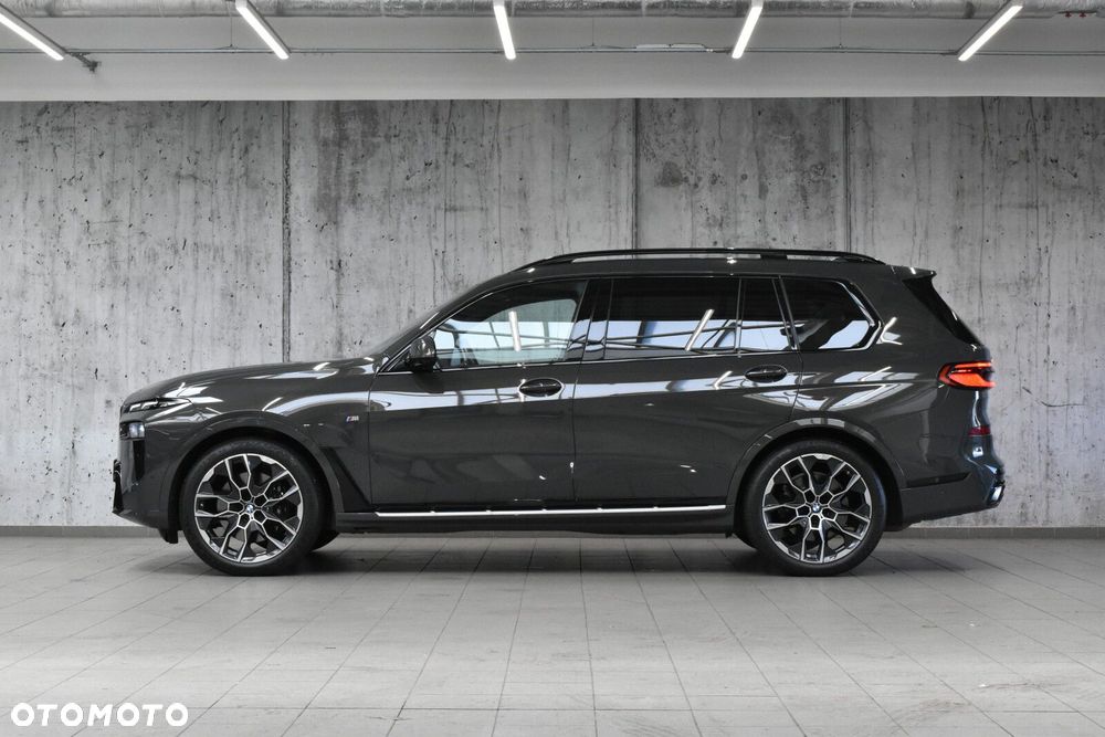 BMW X7 2024 photo 3
