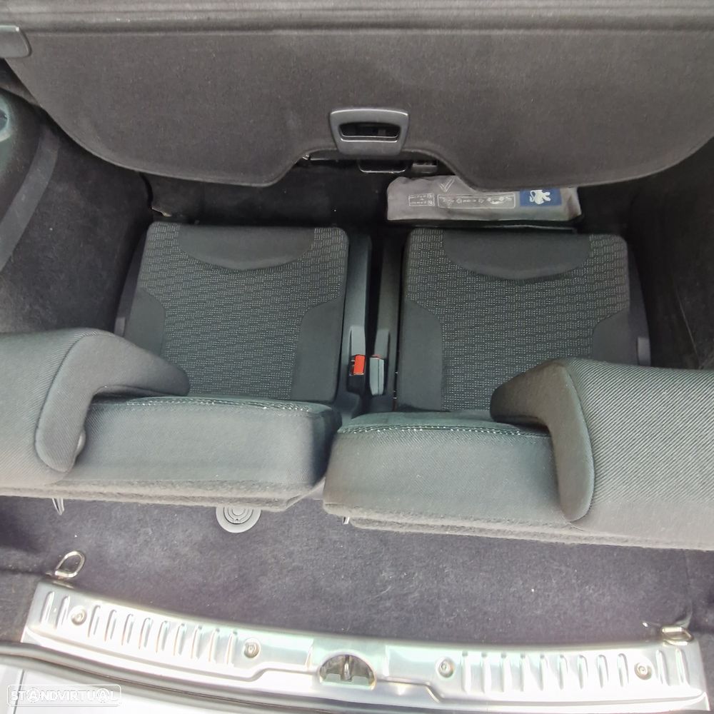 Peugeot 308 SW HDi FAP 110 Platinum - 14