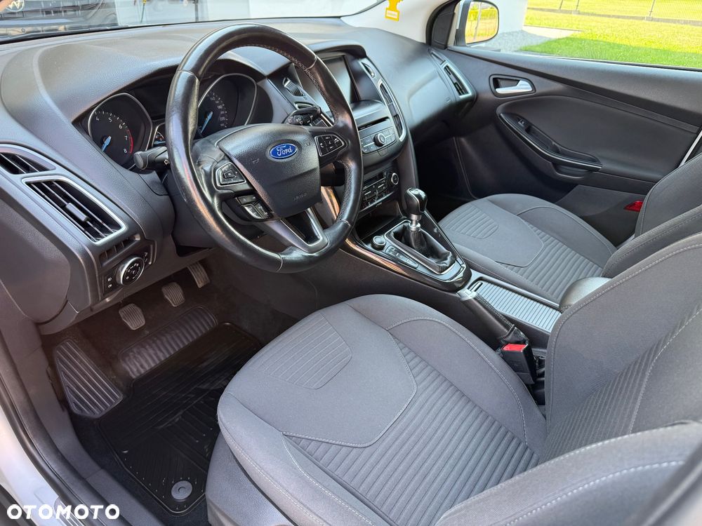 Ford Focus - 20
