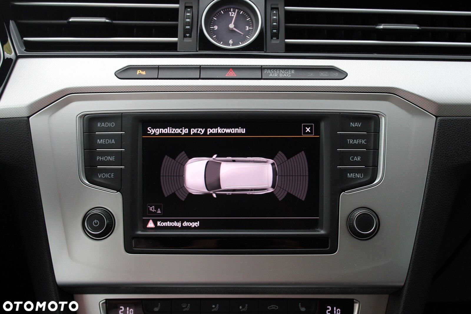 Volkswagen Passat 2.0 TDI BMT Comfortline DSG - 24