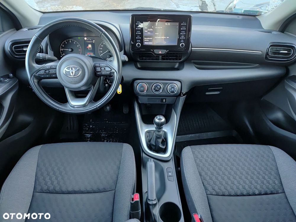 Toyota Yaris - 8