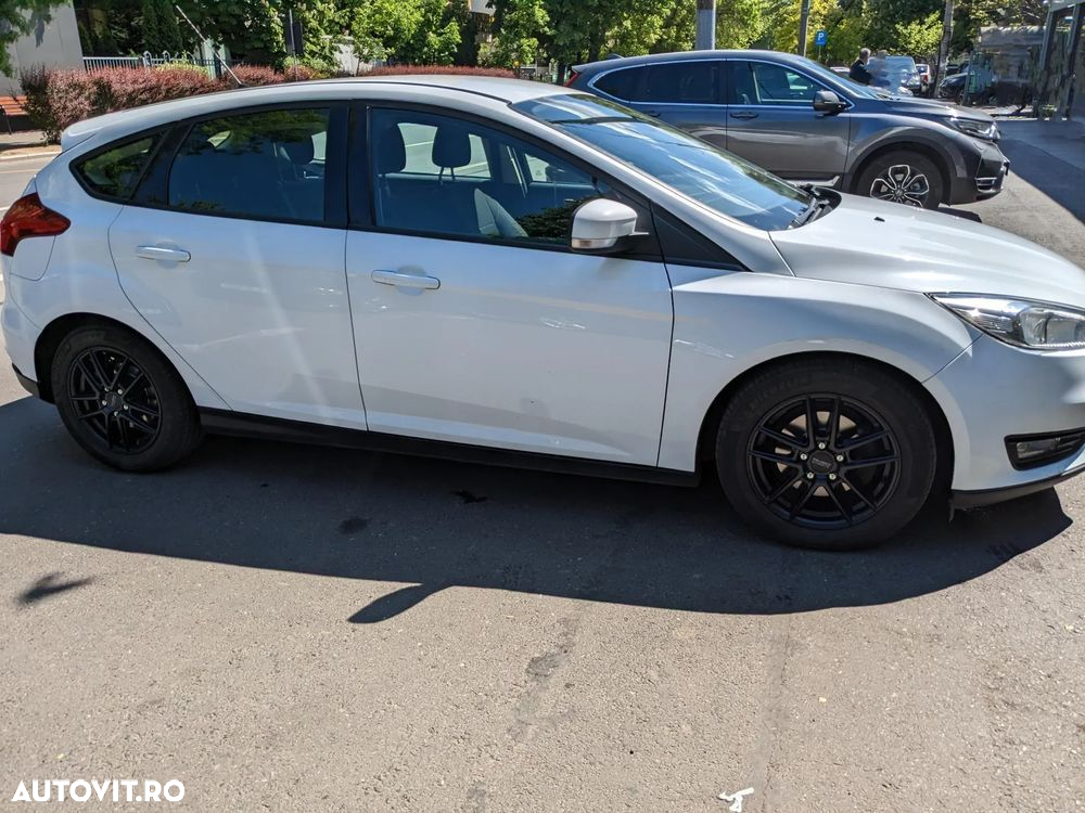 Ford Focus 1.0 EcoBoost Start Stop Trend - 39