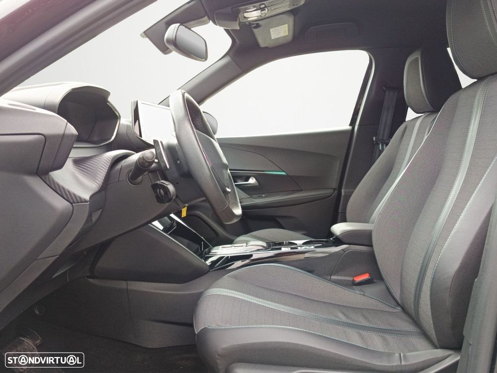 Peugeot 2008 1.5 BlueHDi Allure Pack EAT8 - 34