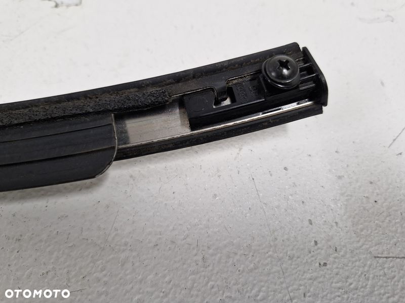 KIA CEED II 2 LISTWA ZGARNIAJĄCA DRZWI PRAWY TYŁ TYLNA CHROM - 9